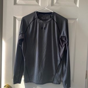Men’s under Armour shirt